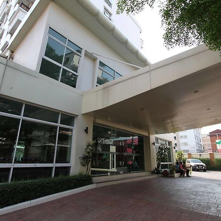 The Royalbee Aparthotel Bangkok Extérieur photo