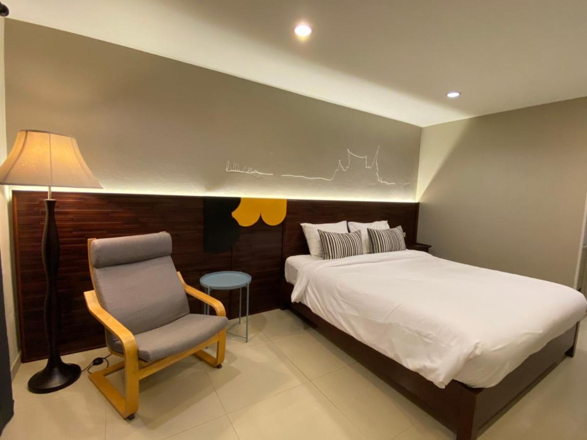 The Royalbee Aparthotel Bangkok Extérieur photo