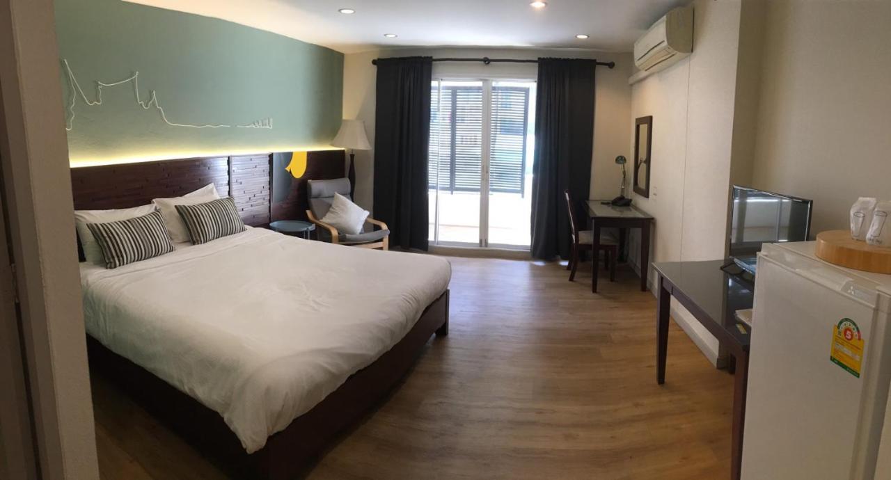 The Royalbee Aparthotel Bangkok Extérieur photo